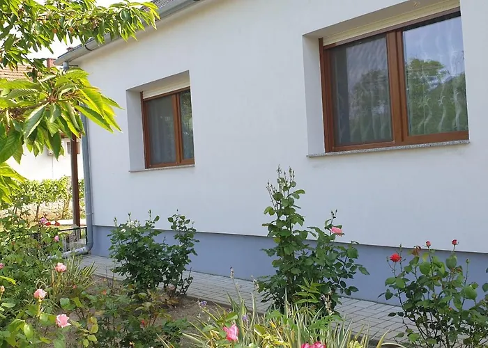 Keszi Szeli Vendeghaz דירה *